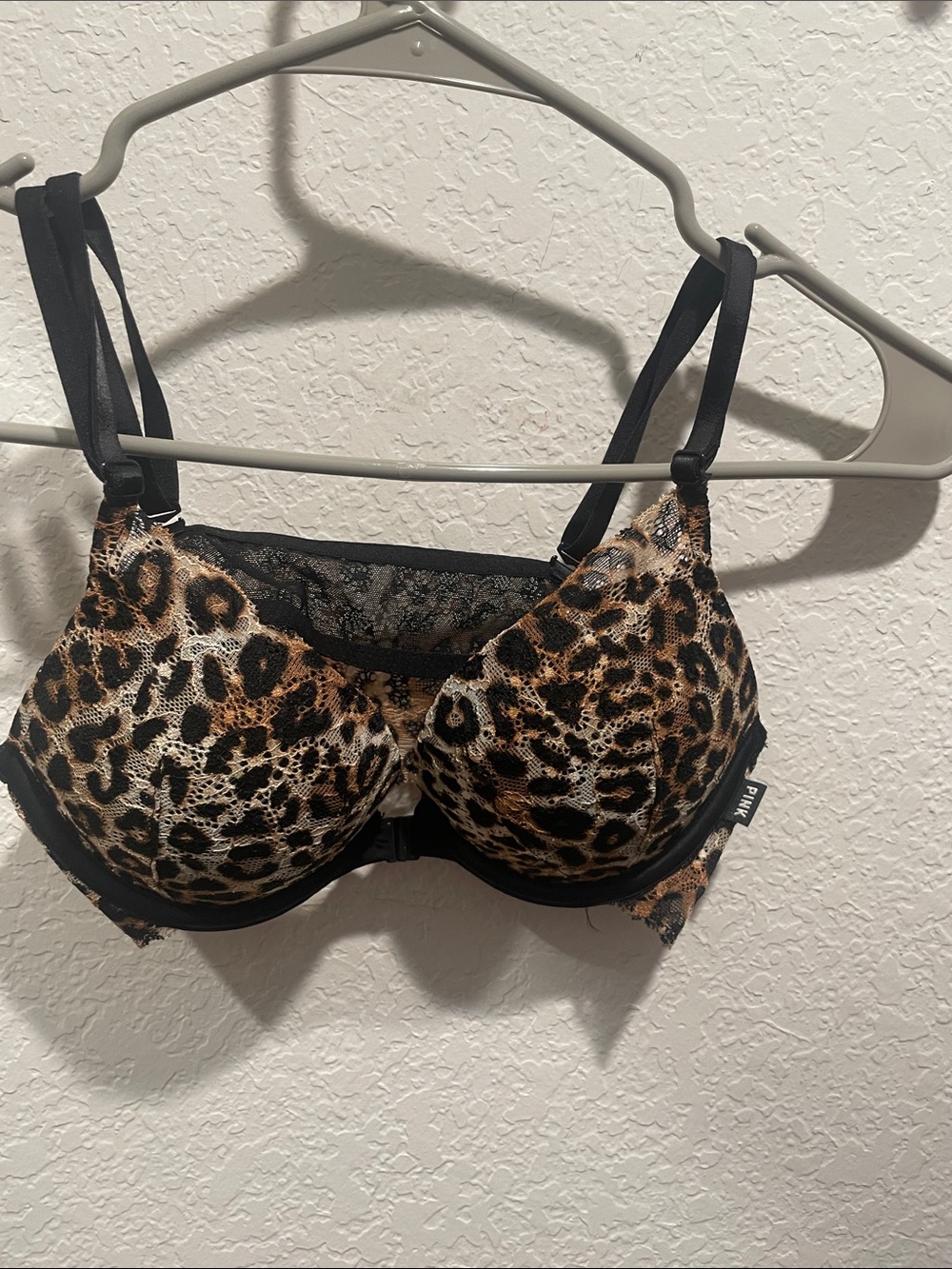 PINK Victoria's Secret Leopard Print Underwire Bra in Brown and Black